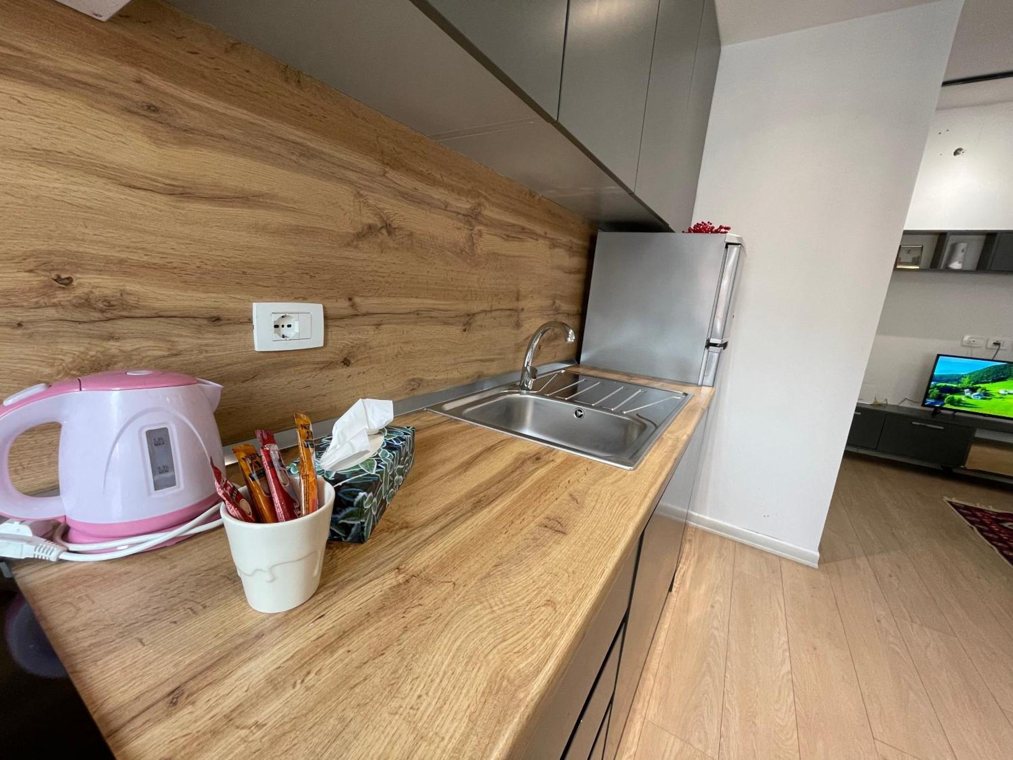 Downtown View Modern Apartment 티라나 외부 사진